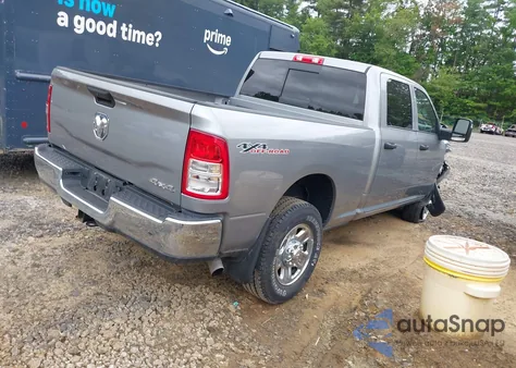 2024 Ram 2500 Tradesman 4X4 6'4 Box z USA, uszkodzony, nr VIN 3C6UR5CJ6RG252974